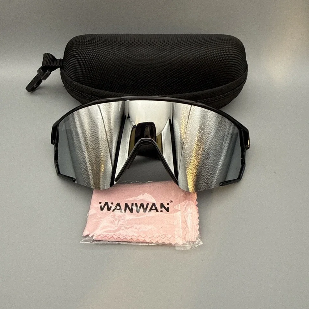 Wanwan Sports Authe Cycling Baseball Sports Sunglasses & Hard Case /cloth NWT
